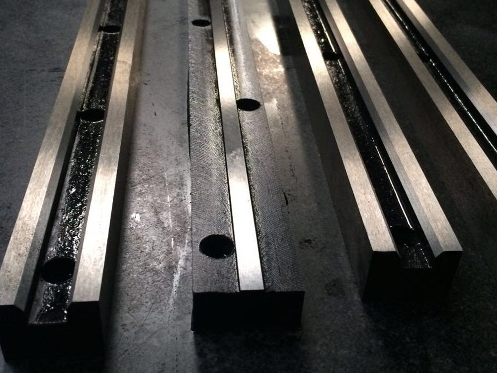 機床導鑲鋼軌